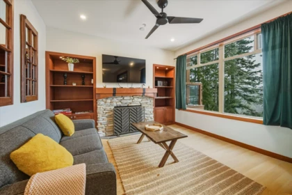 4 2301 Taluswood Place, Whistler, BC, Whistler — Townhouse for sale
