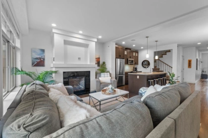 5505 Chinook Street, Chilliwack, BC, Chilliwack — Row House (Non-Strata) for sale
