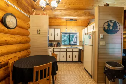 Primary Bedroom Photo of 4 20649 Edelweiss Drive, Mission, BC