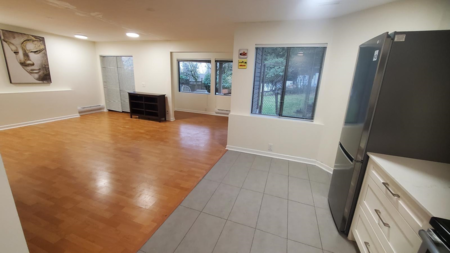 Swimming Pool Photo of 1516 Whitebark Place, Coquitlam, BC
