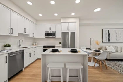 Kitchen Photo of 304 33816 South Fraser Way, Abbotsford, BC