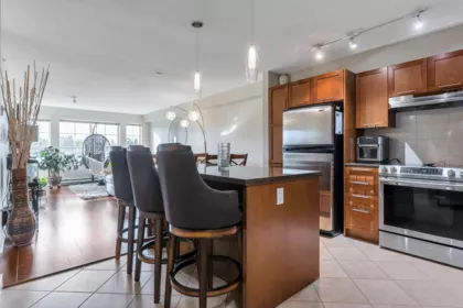 414 19677 Meadow Gardens Way, Pitt Meadows, BC, Pitt Meadows — Apartment/Condo for sale