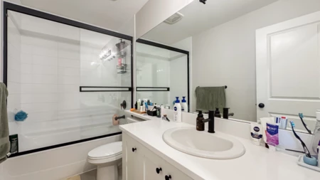 Laundry Room Photo of 20 17557 100 Avenue, Surrey, BC