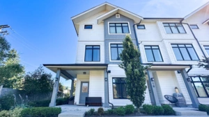 20 17557 100 Avenue, Surrey, BC