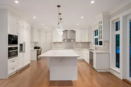 Breakfast Nook Photo of 920 3rd Street, West Vancouver, BC