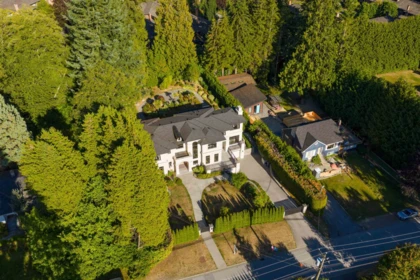Community Amenities Photo (Clubhouse) of 920 3rd Street, West Vancouver, BC