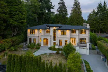 920 3rd Street, West Vancouver, BC