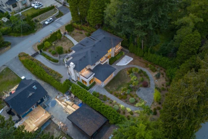 Outdoor Kitchen Photo of 920 3rd Street, West Vancouver, BC