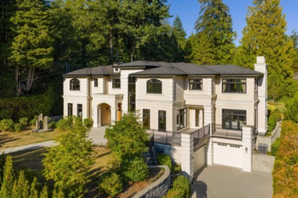 Street View Photo of 920 3rd Street, West Vancouver, BC