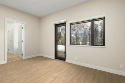 Entry Foyer Photo of 25 4000 Sunstone Way, Pemberton, BC