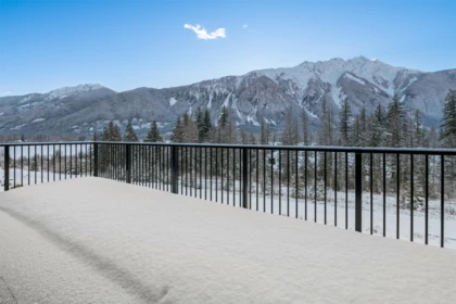 Guest Bathroom Photo of 25 4000 Sunstone Way, Pemberton, BC