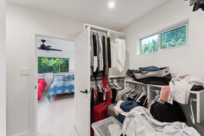 Office / Den Photo of 1725 Rosebery Avenue, West Vancouver, BC