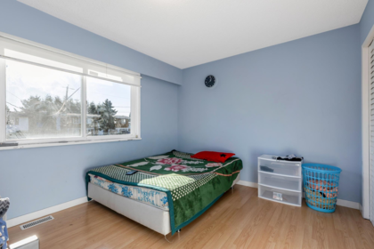 Hallway Photo of 32615 Bevan Avenue, Abbotsford, BC