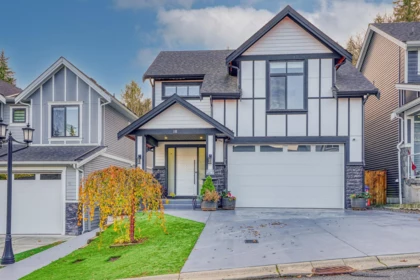 18 4581 Sumas Mountain Road, Abbotsford, BC, Abbotsford East — 6 bed single family residence for sale