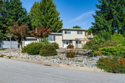 Mudroom Photo of 1861 Galer Way, Port Coquitlam, BC