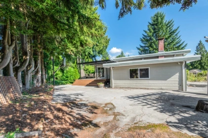 Office / Den Photo of 1861 Galer Way, Port Coquitlam, BC