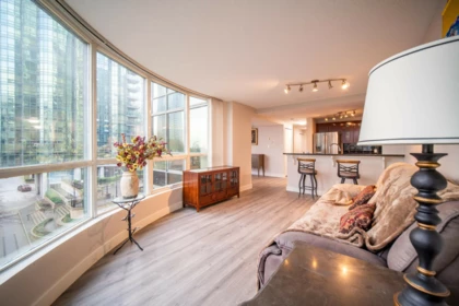 Breakfast Nook Photo of 302 588 Broughton Street, Vancouver, BC