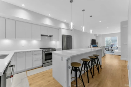 Kitchen Photo of 12 2828 156 Street, Surrey, BC
