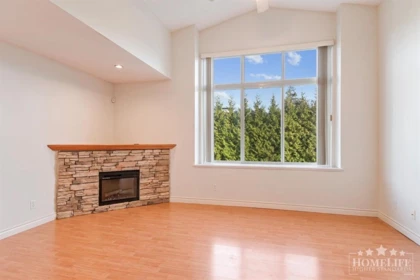201 2828 152 Street, Surrey, BC, Surrey — Apartment/Condo for sale
