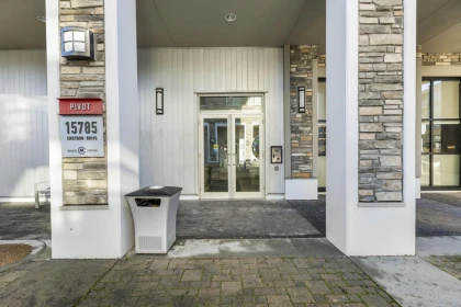 Hot Tub / Spa Photo of 404 15785 Croydon Drive, Surrey, BC