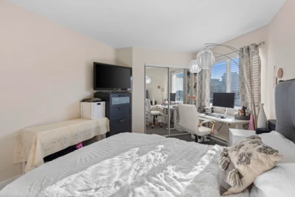 Loft / Bonus Room Photo of 404 15785 Croydon Drive, Surrey, BC