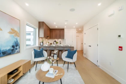 121 1552 E 3rd Avenue, Vancouver, BC, Vancouver — Townhouse for sale
