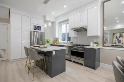 Kitchen Island Photo of 1 5808 Lanark Street, Vancouver, BC