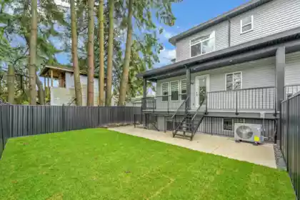 Living Room Photo of 8 2168 Vinewood Street, Abbotsford, BC