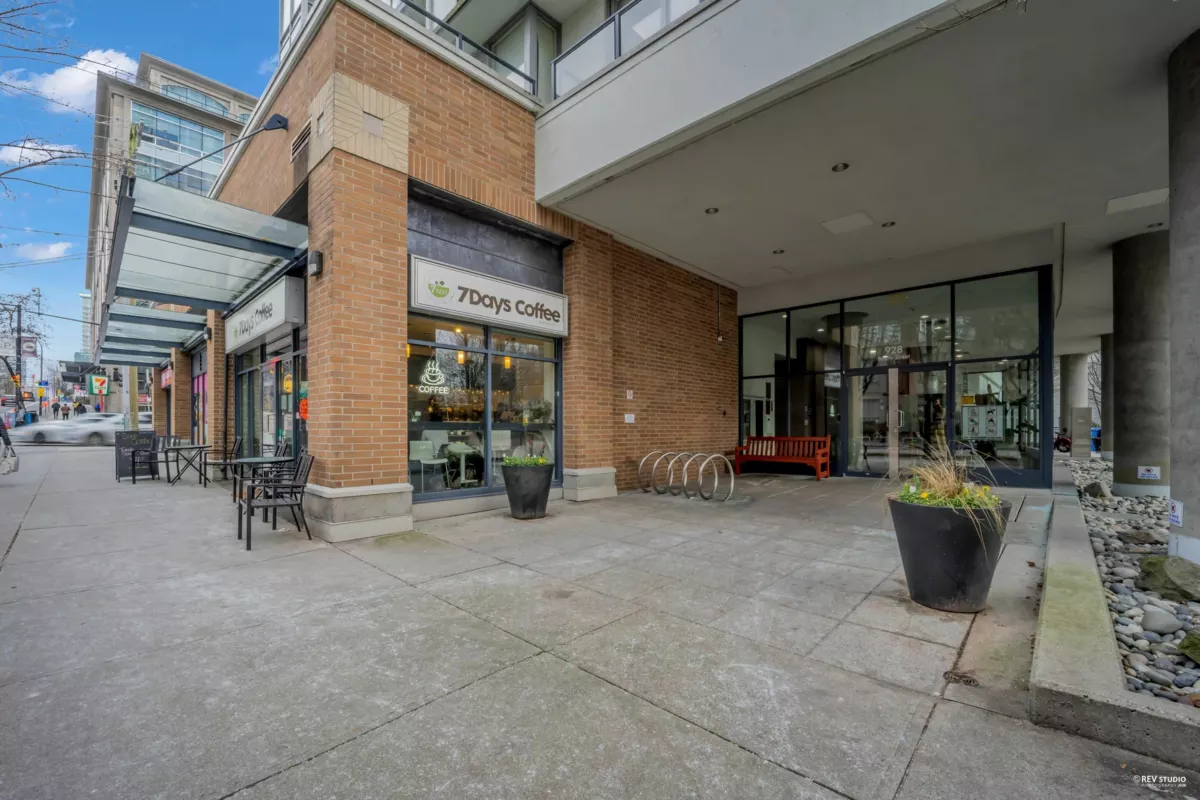 Entry Foyer Photo of 1202 928 Beatty Street, Vancouver, BC