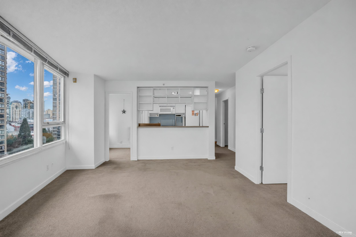 Kitchen Photo of 1202 928 Beatty Street, Vancouver, BC