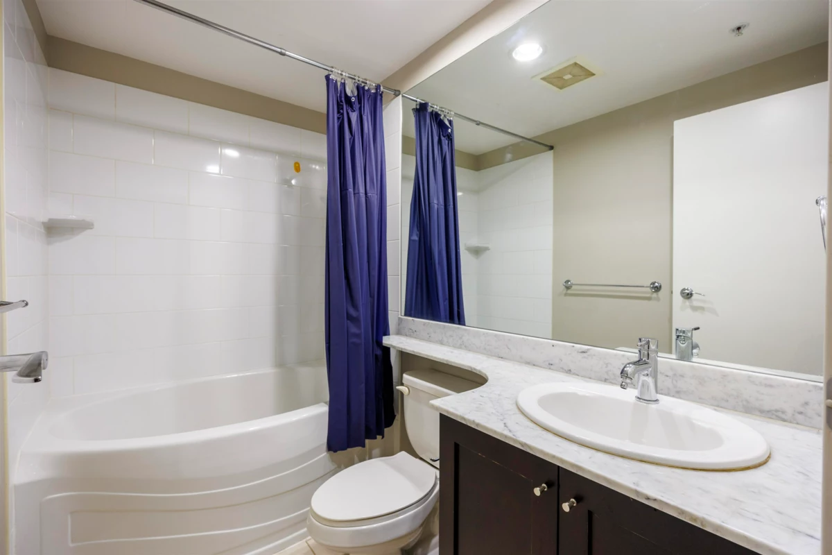 Entry Foyer Photo of 1603 1001 Homer Street, Vancouver, BC