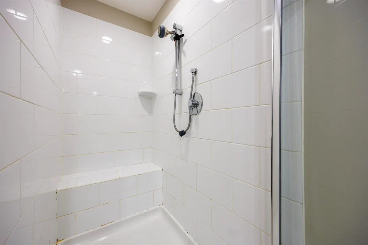 Hallway Photo of 1603 1001 Homer Street, Vancouver, BC