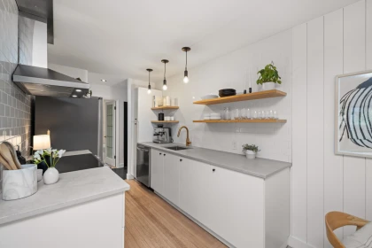 Kitchen Island Photo of 207 1424 Walnut Street, Vancouver, BC