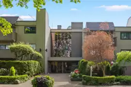 207 1424 Walnut Street, Vancouver, BC