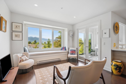 Breakfast Nook Photo of 306 4463 W 10th Avenue, Vancouver, BC