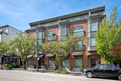 306 4463 W 10th Avenue, Vancouver, BC