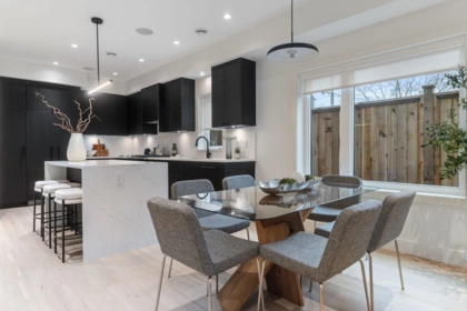 Kitchen Island Photo of 2 2539 Grant Street, Vancouver, BC