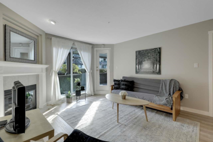 208 1576 Merklin Street, White Rock, BC, White Rock — Apartment/Condo for sale