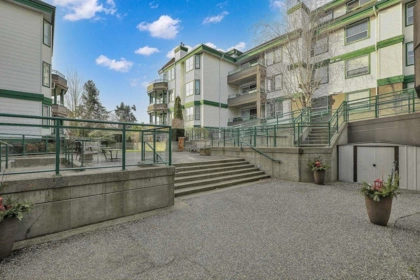 Garden / Landscaping Photo of 208 1576 Merklin Street, White Rock, BC