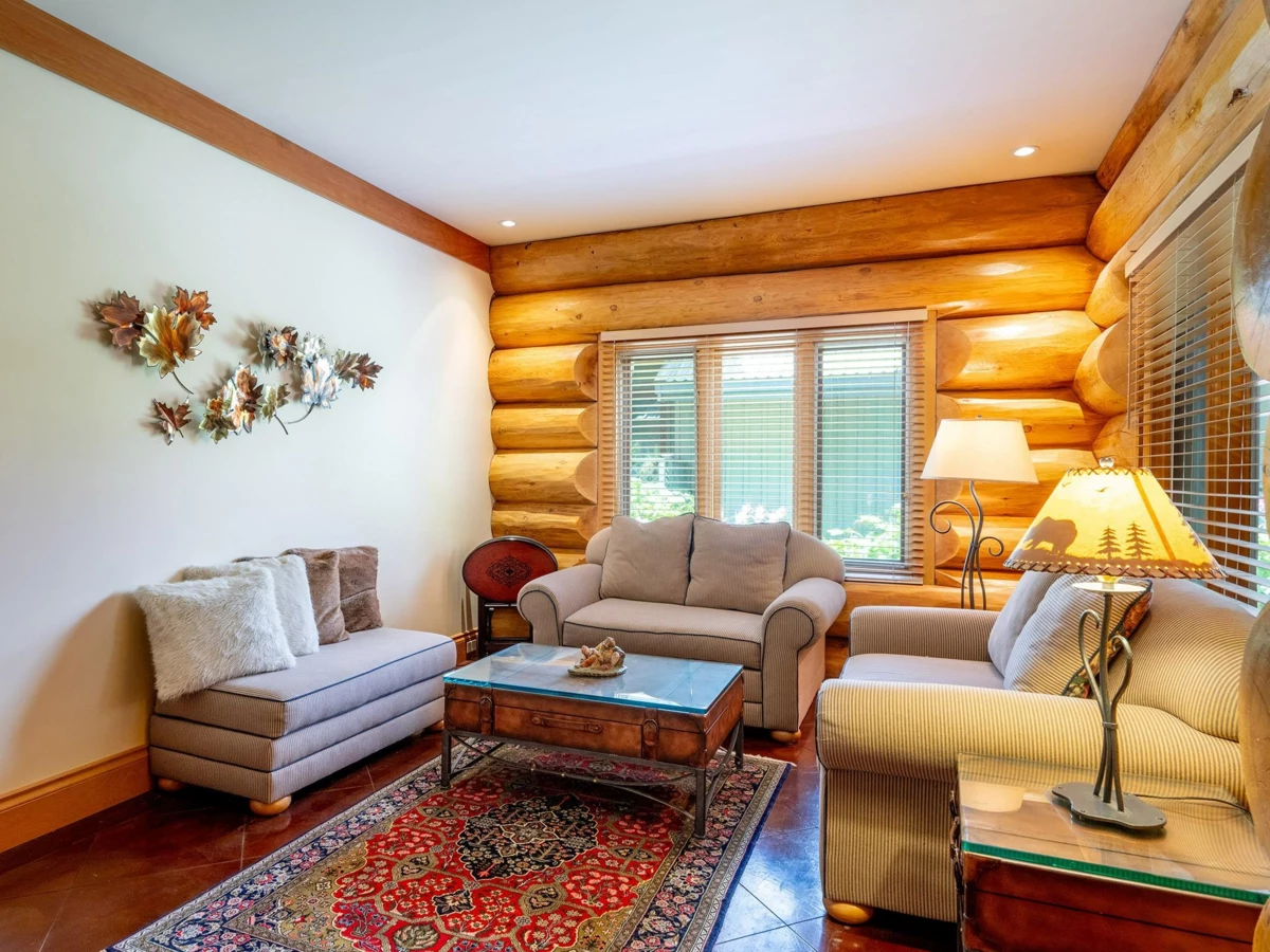 Entry Foyer Photo of 8164 Muirfield Crescent, Whistler, BC