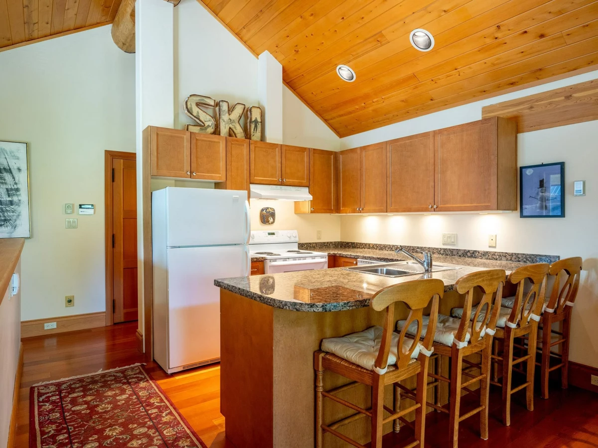 Garden / Landscaping Photo of 8164 Muirfield Crescent, Whistler, BC