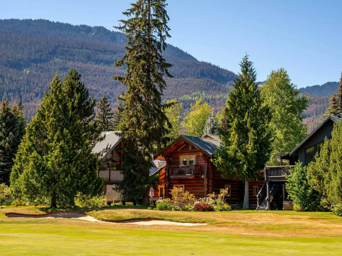 Outdoor Kitchen Photo of 8164 Muirfield Crescent, Whistler, BC
