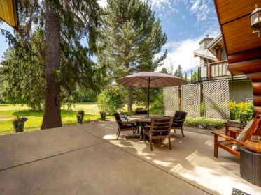 8164 Muirfield Crescent, Whistler, BC, Whistler — Single Family Residence for sale