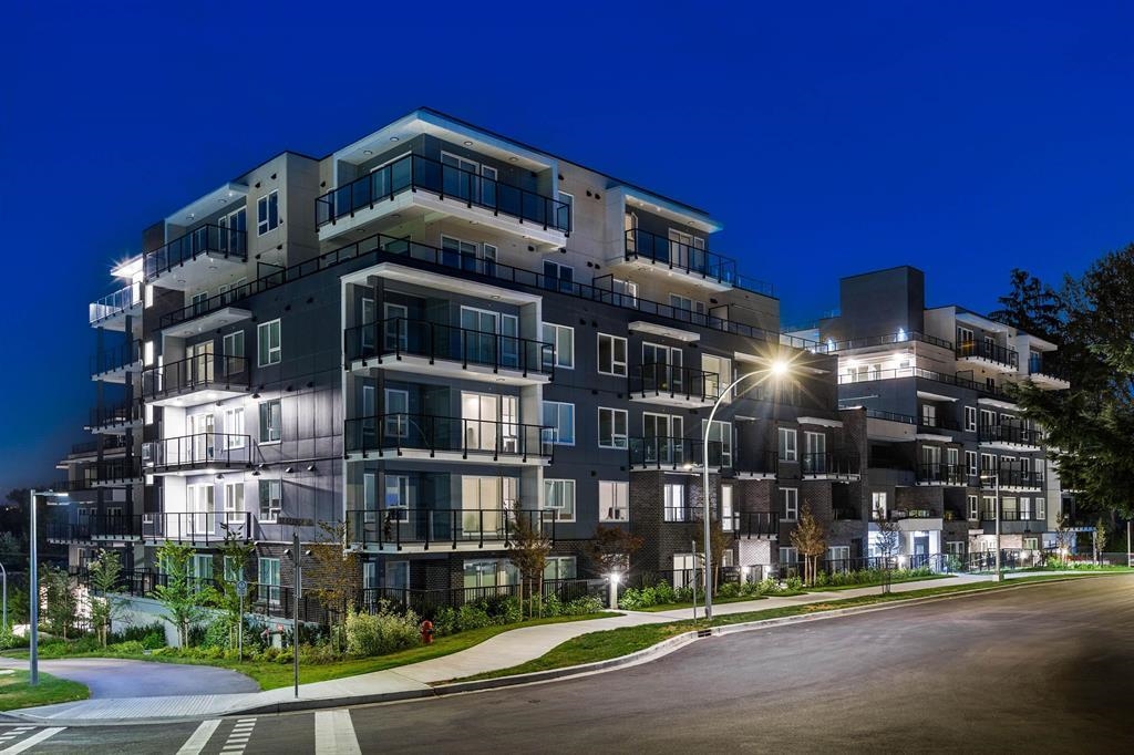Aerial View of 219 2002 St. George Street, Port Moody, BC