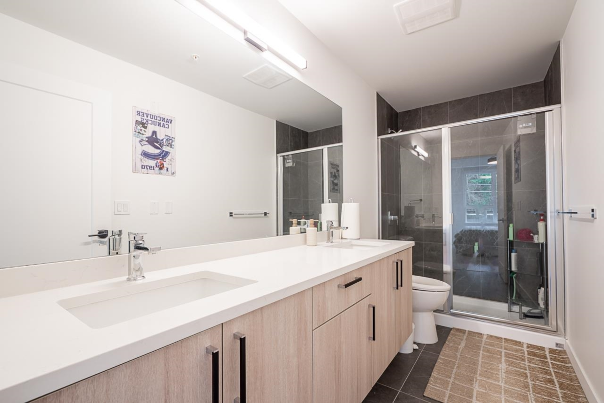 Basement Recreation Room Photo of 219 2002 St. George Street, Port Moody, BC