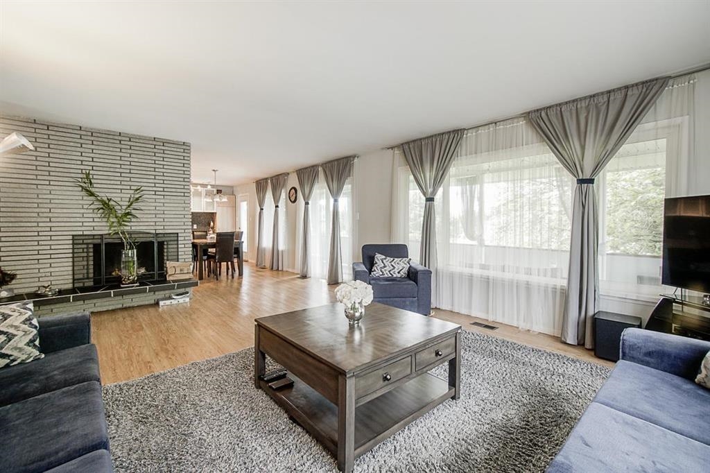 Kitchen Photo of 11429 139a Street, Surrey, BC