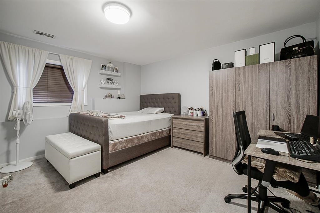 Primary Bathroom Photo of 11429 139a Street, Surrey, BC