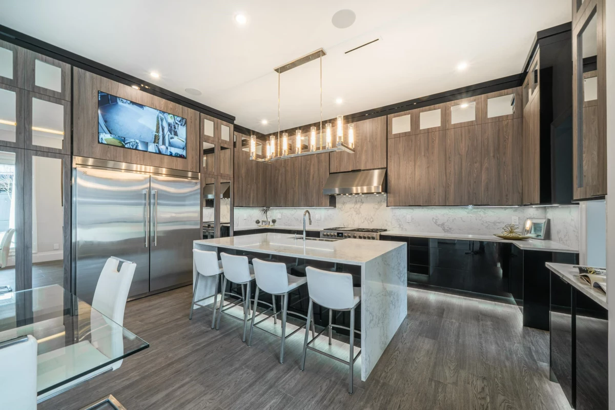 Kitchen Island Photo of 10140 Leonard Road, Richmond, BC