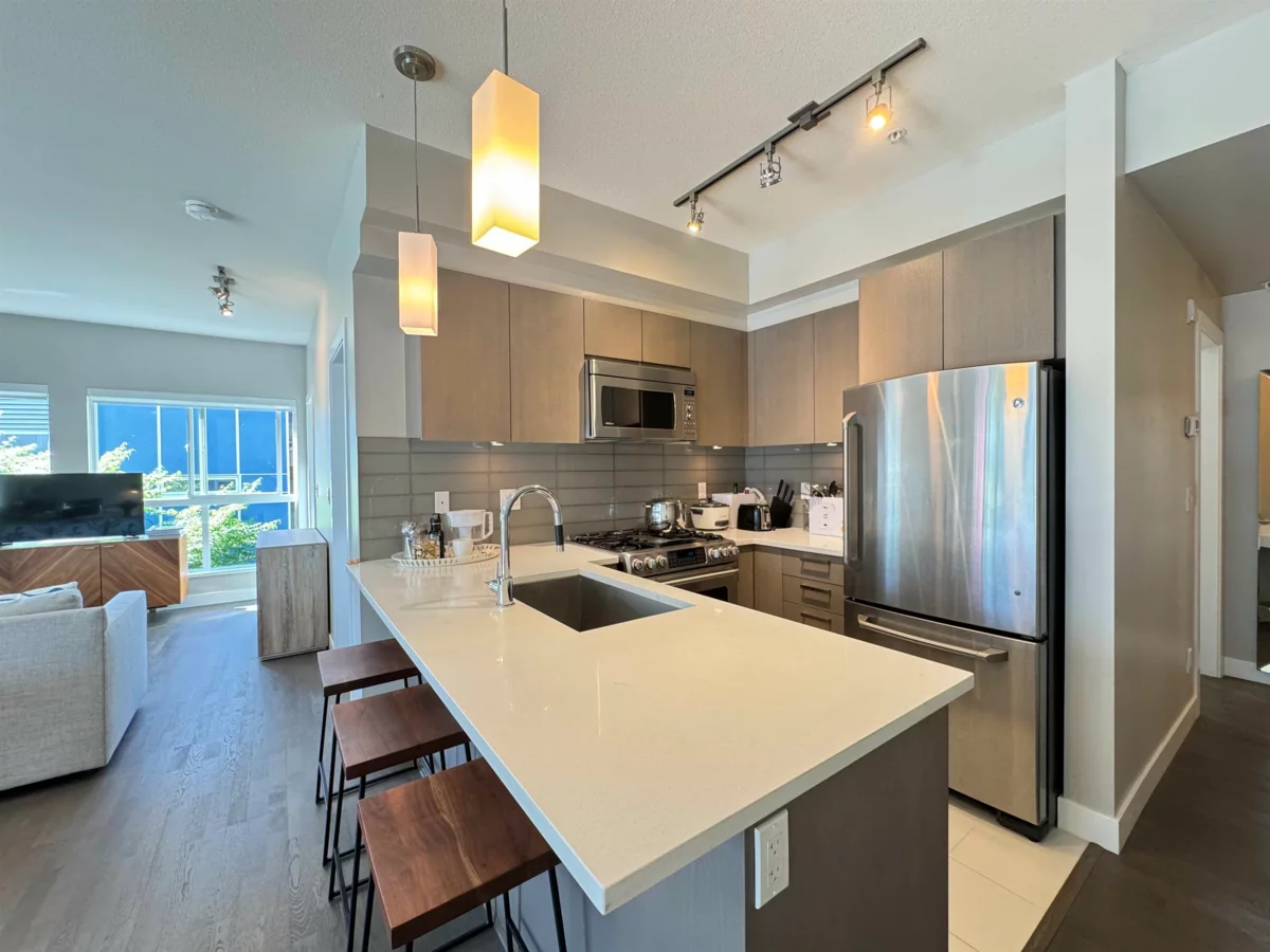 Primary Bathroom Photo of 206 10033 River Drive, Richmond, BC