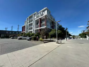 206 10033 River Drive, Richmond, BC